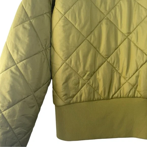 Lululemon Warm Two Way Reversible Bomber Jacket Size 8 Mossy Green Quilted - Picture 12 of 15